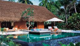 One&Only Reethi Rah External