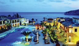 Columbia Beach Resort Exterior