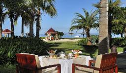 Maradiva Villas Resort & Spa External