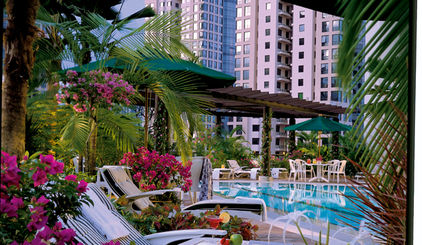 Four Seasons Hotel Singapore