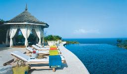 Ocean Breeze Exterior