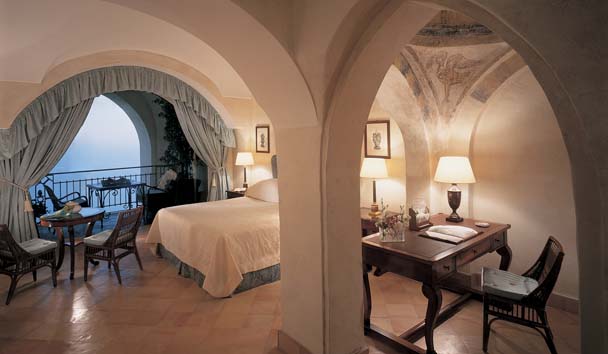 Hotel Caruso