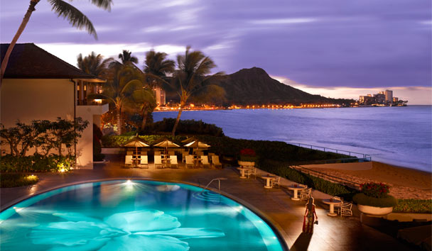 Luxury Beach at Halekulani
