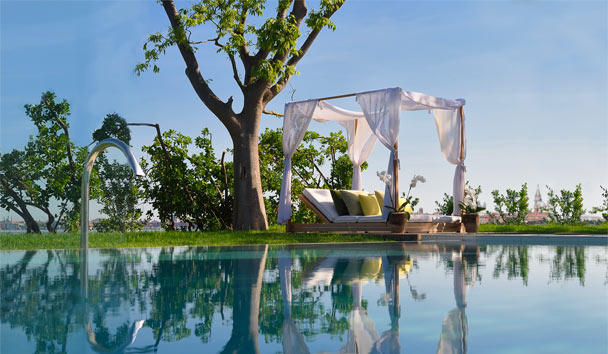 Romance at JW Marriott Venice Resort & Spa