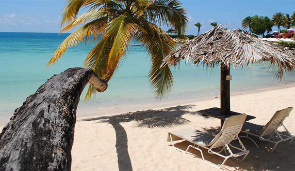 Luxury Beach at The Cove Suites at Blue Waters