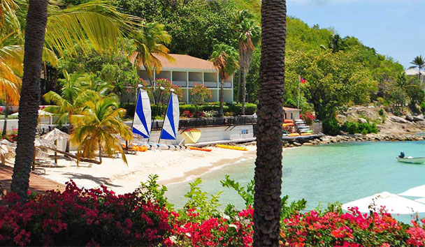 Luxury Beach at Turtle Cottage at Blue Waters