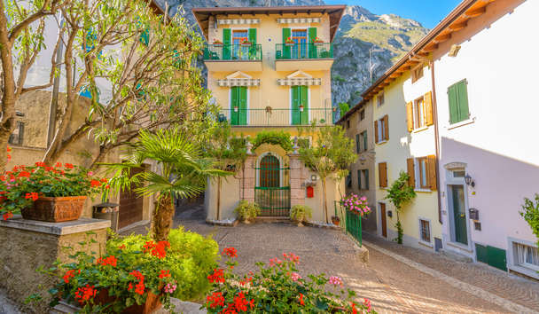 Romance at Grand Hotel A Villa Feltrinelli