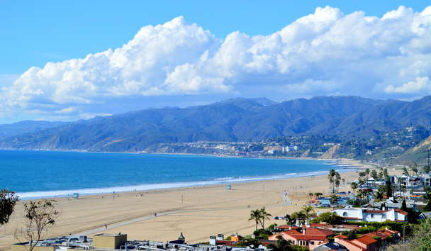 Luxury Beach at Viceroy Santa Monica