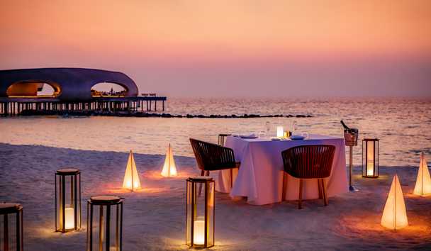 Romance at The St. Regis Maldives Vommuli Resort